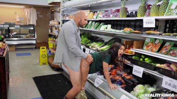 Asian withy curvy ass, hard sex at the grocery store on girlsasian.one