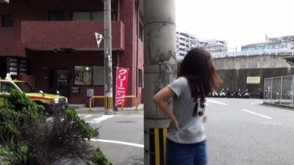 Bad behaved asian peeing - Japan on girlsasian.one