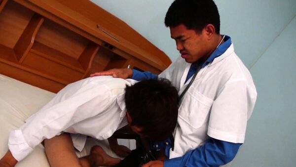 Slim Asian doctor cums after barebacked on girlsasian.one