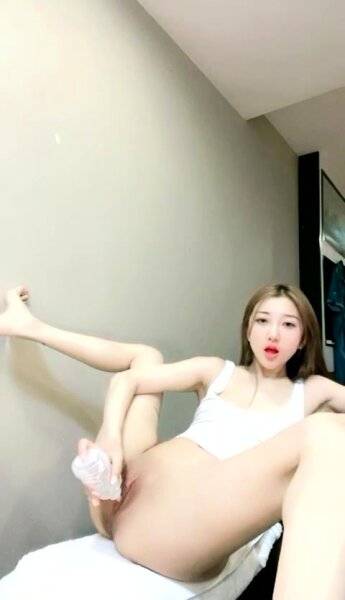 Hot Asian Toying Cam Free Webcam Porn on girlsasian.one