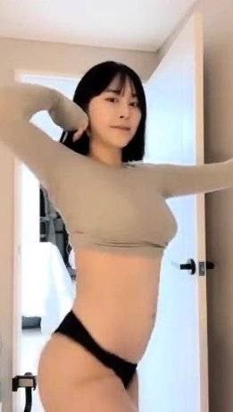 Webcam Asian chick anal masturbation tease - Japan on girlsasian.one