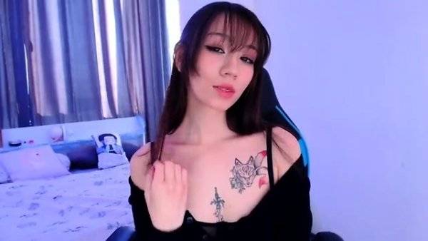 Amateur Asian Webcam Strip Masturbation on girlsasian.one